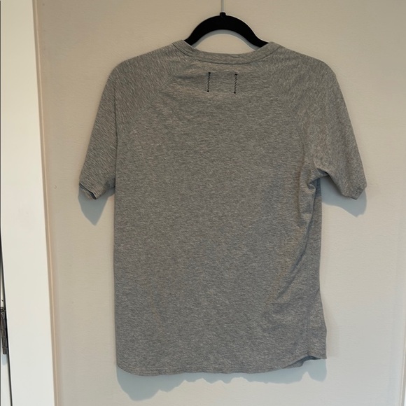 Reigning Champ Heather Gray T-Shirt with Blue Graphics Small - Picture 6 of 6
